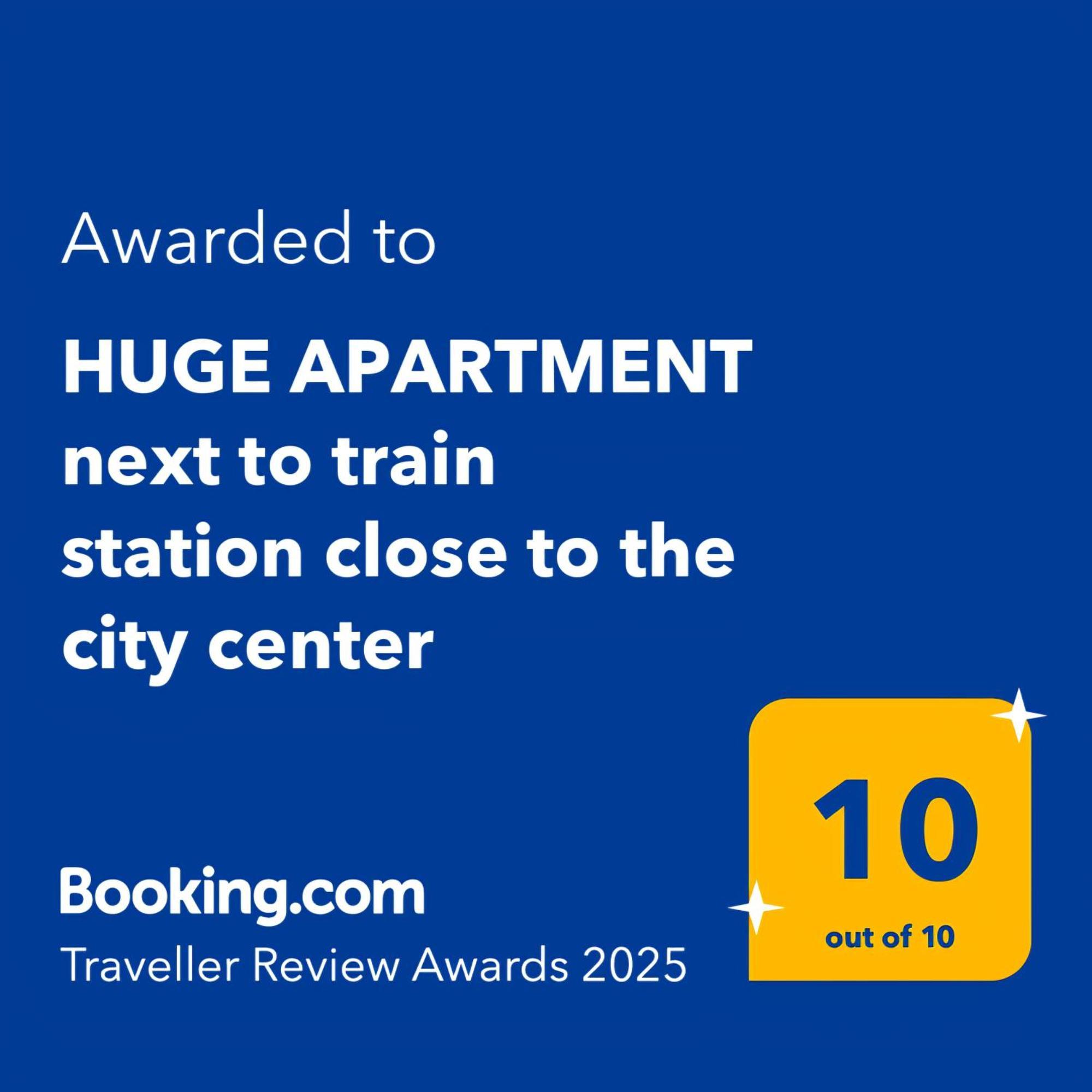Huge Apartment Next To Train Station Close To The City Center Bratislava Buitenkant foto